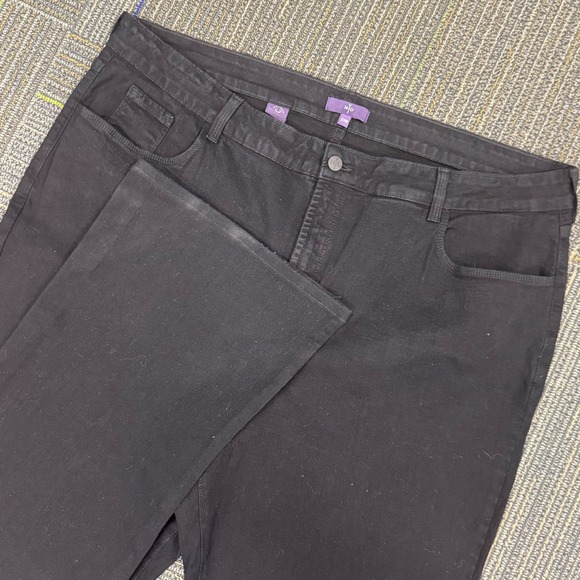 NYDJ Not Your Daughters Jeans Black Rhinestone Back Pockets Bootcut 22W - Picture 1 of 9
